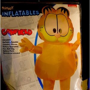 Halloween costume Garflied inflatable, includes the costume, gloves , clip